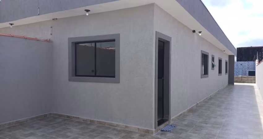 Casa para Venda em Itanhaém, Jamaica, 2 dormitórios, 1 suíte, 1 banheiro, 2 vagas