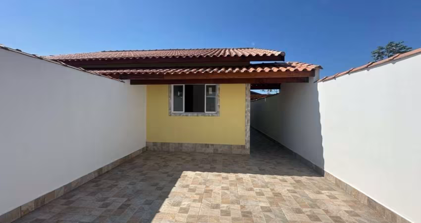 Casa para Venda em Itanhaém, Grandesp, 2 dormitórios, 1 suíte, 1 banheiro, 2 vagas