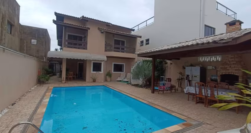 Casa para Venda em Itanhaém, Cibratel 2, 4 dormitórios, 1 suíte, 2 banheiros, 4 vagas