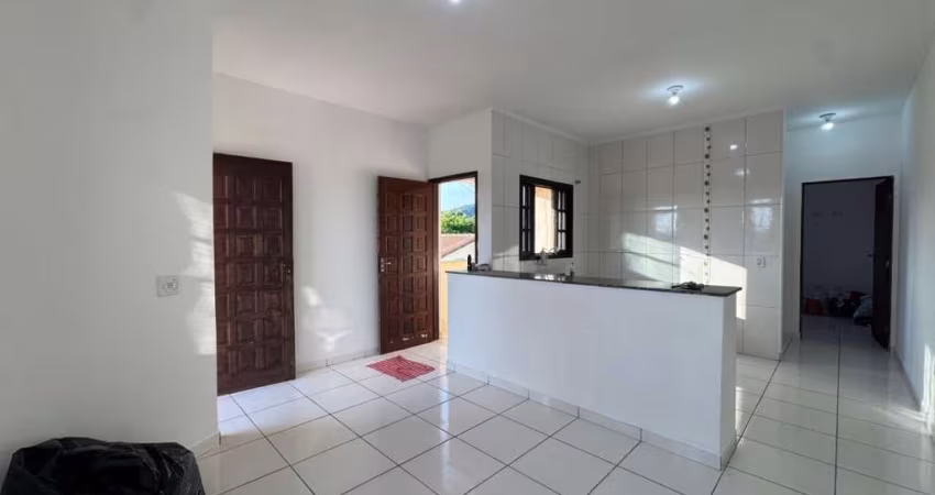 Casa Sobreposta para Venda em Itanhaém, Nossa Senhora do Sion, 1 dormitório, 1 banheiro, 2 vagas
