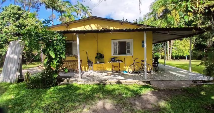 Chácara para Venda em Peruíbe, Vila Peruibe, 3 dormitórios, 1 suíte, 1 banheiro, 4 vagas
