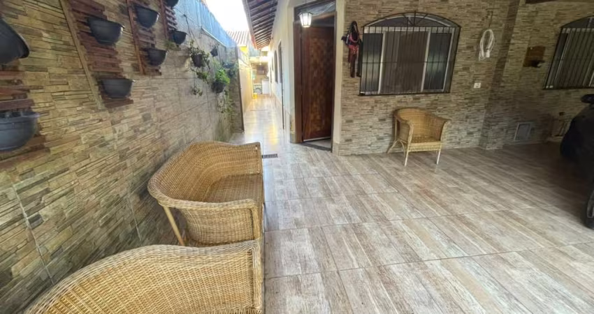Casa para Venda em Mongaguá, Itaóca, 3 dormitórios, 1 suíte, 1 banheiro, 2 vagas