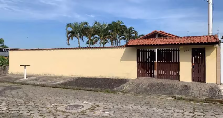 Casa para Venda em Itanhaém, Jamaica, 2 dormitórios, 1 banheiro, 5 vagas