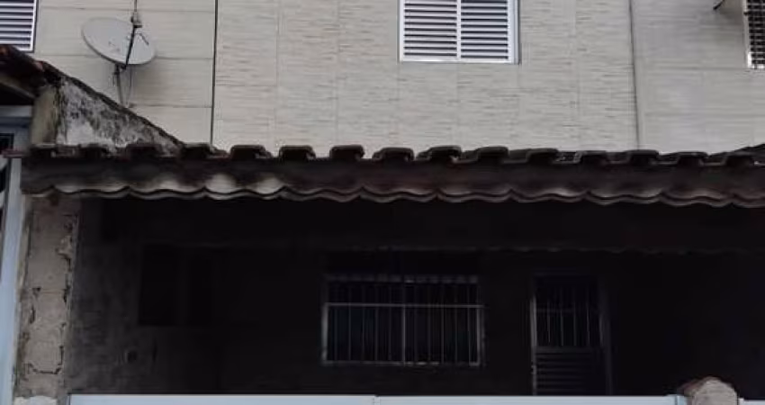 Casa para Venda em Praia Grande, Nova Mirim, 2 dormitórios, 2 banheiros, 2 vagas