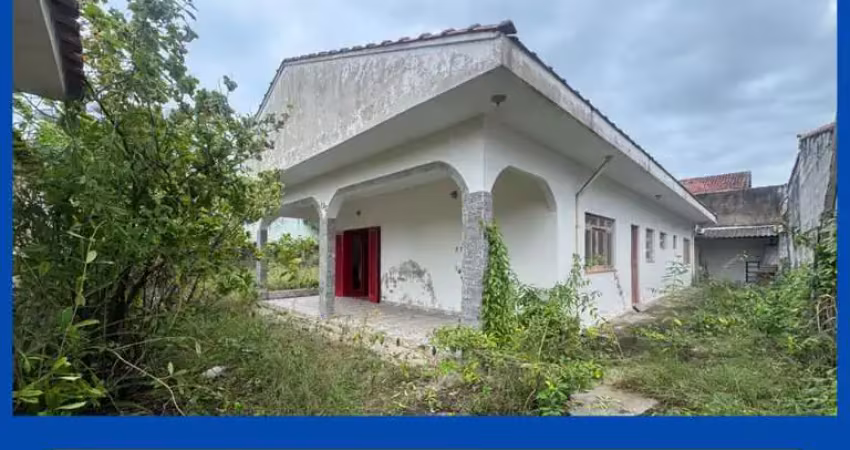 Casa para Venda em Itanhaém, Regina, 3 dormitórios, 1 suíte, 1 banheiro, 8 vagas