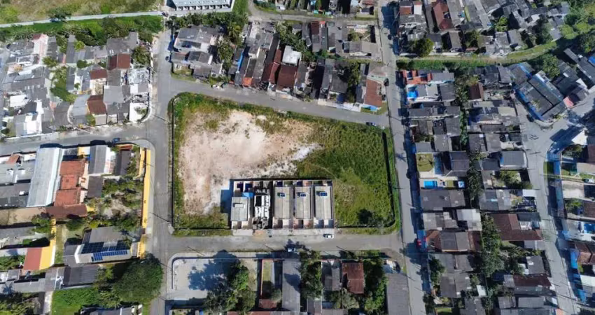 Terreno à venda na Avenida Marginal, 11464, Jardim Umuarama, Itanhaém