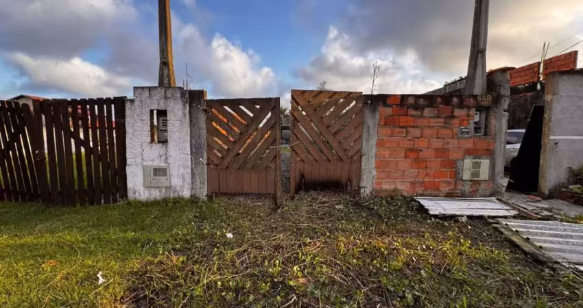 Casa à venda na Avenida Marginal, 11464, Jardim Regina, Itanhaém