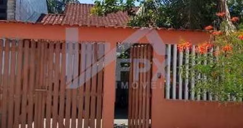 Casa Alto Padrão para Venda em Itanhaém, Santa Julia, 2 dormitórios, 1 suíte, 1 banheiro, 4 vagas