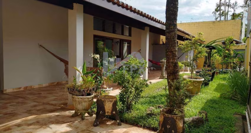 Casa Alto Padrão para Venda em Itanhaém, Cibratel 1, 4 dormitórios, 3 suítes, 3 banheiros, 5 vagas