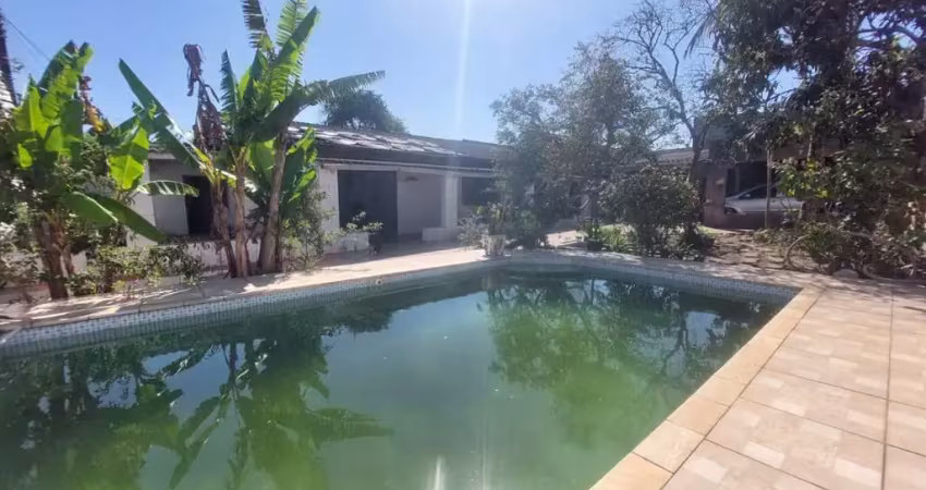 Casa para venda em itanhaém, jardim corumbá, 4 dormitórios, 2 banheiros, 5 vagas