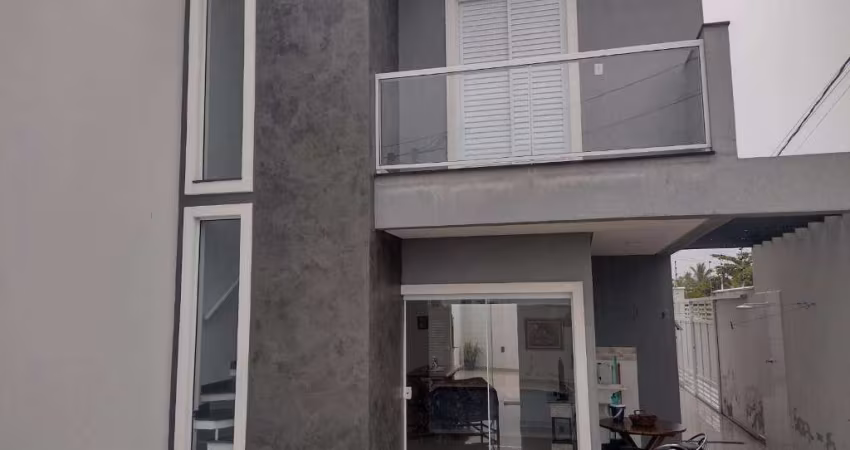 Sobrado para Venda em Itanhaém, Jardim Regina, 3 dormitórios, 1 suíte, 1 banheiro, 2 vagas