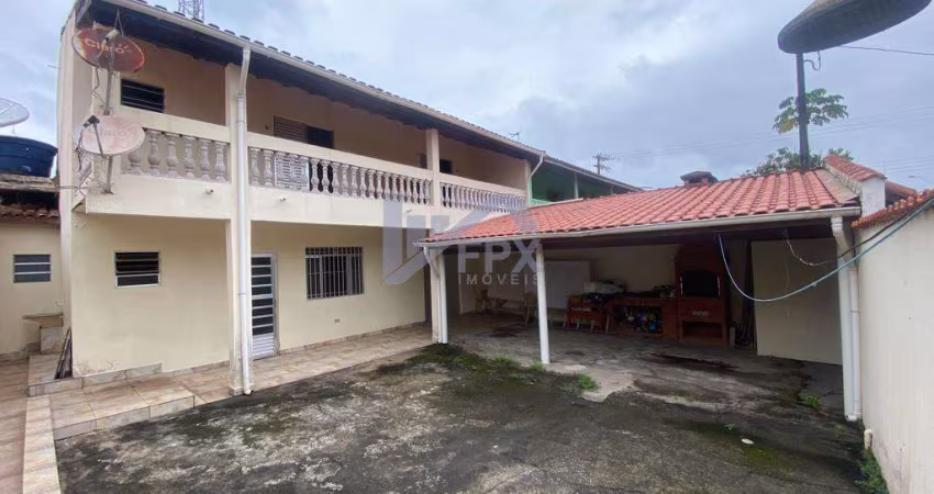 Sobrado para Venda em Itanhaém, Jardim Guacyra, 4 dormitórios, 3 suítes, 2 banheiros, 2 vagas