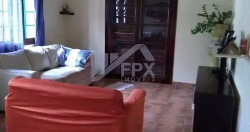 Casa para Venda em Peruíbe, Estancia dos Eucaliptos, 3 dormitórios, 1 suíte, 1 banheiro, 5 vagas