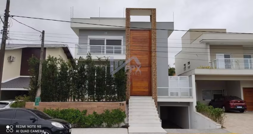 Casa Alto Padrão para Venda em Itanhaém, Centro, 4 dormitórios, 4 suítes, 2 banheiros, 4 vagas