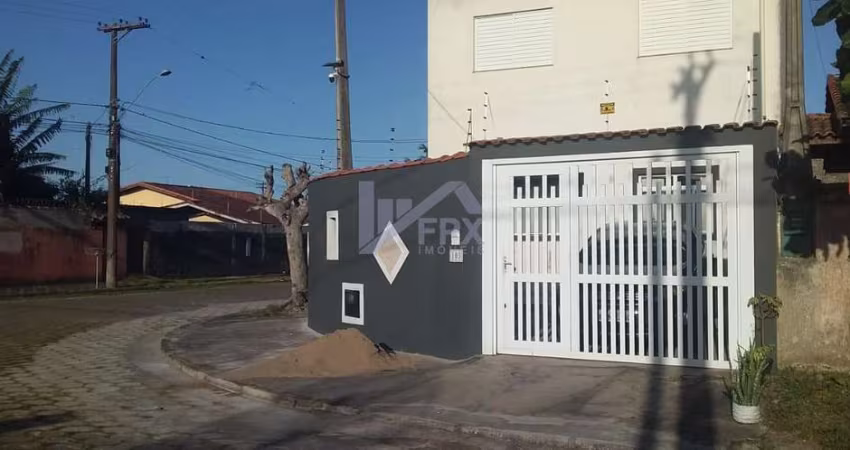 Sobrado para Venda em Itanhaém, Tupy, 2 dormitórios, 1 banheiro, 2 vagas