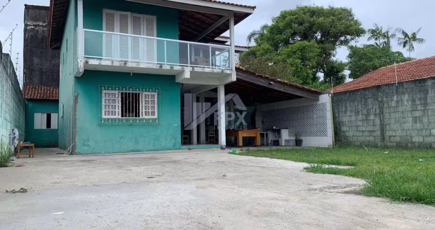Sobrado para Venda em Itanhaém, Jardim das Palmeiras, 4 dormitórios, 2 suítes, 2 banheiros, 10 vagas