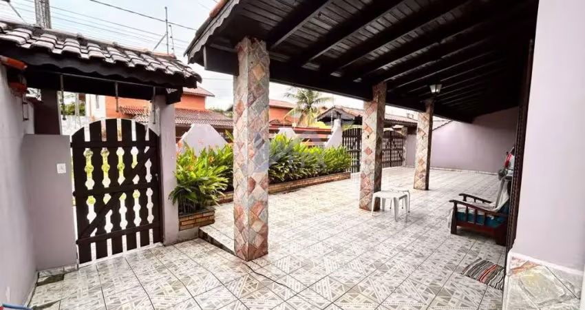 Casa para venda em itanhaém, parque augustus, 4 dormitórios, 2 suítes, 2 banheiros, 4 vagas