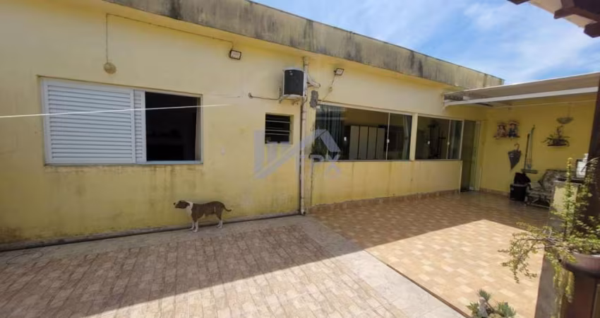 Casa para Venda em Itanhaém, Jardim Grandesp, 3 dormitórios, 3 banheiros, 4 vagas