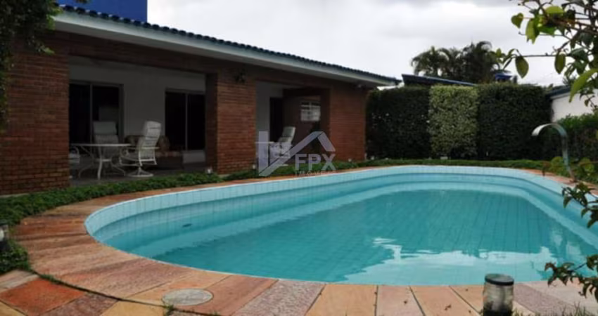 Casa Alto Padrão para Venda em Guarujá, Jardim Virgínia, 3 dormitórios, 3 suítes, 1 banheiro, 7 vagas