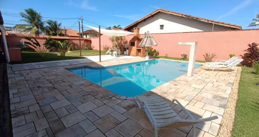 Casa Alto Padrão para Venda em Itanhaém, Jardim Grandesp, 5 dormitórios, 2 suítes, 3 banheiros, 10 vagas