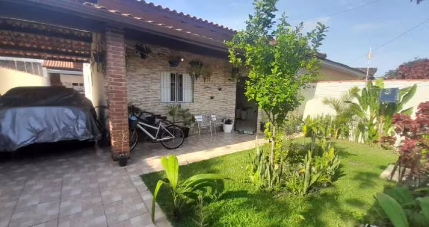 Casa para Venda em Itanhaém, Balneário Gaivota, 4 dormitórios, 2 suítes, 1 banheiro, 5 vagas