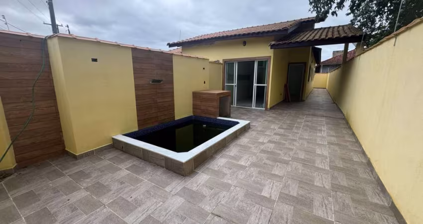 Casa para Venda em Itanhaém, Jardim Regina, 2 dormitórios, 1 banheiro, 2 vagas