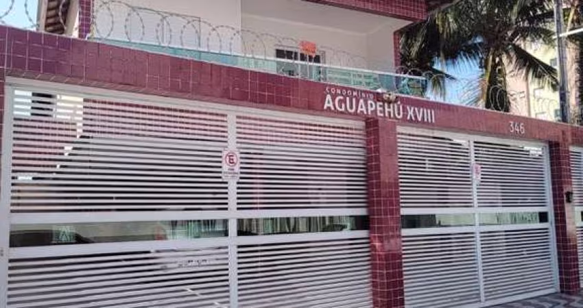 Sobrado para Venda em Praia Grande, Aviação, 2 dormitórios, 1 banheiro, 1 vaga