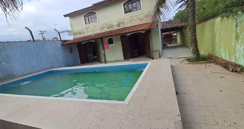 Sobrado para Venda em Itanhaém, Jardim Regina, 4 dormitórios, 2 suítes, 4 banheiros, 6 vagas