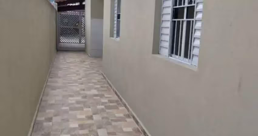 Casa para Venda em Mongaguá, Jussara, 2 dormitórios, 1 suíte, 1 banheiro, 2 vagas
