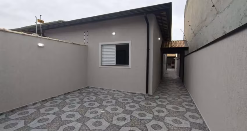 Casa para venda em itanhaém, santa julia, 2 dormitórios, 1 suíte, 2 banheiros, 2 vagas