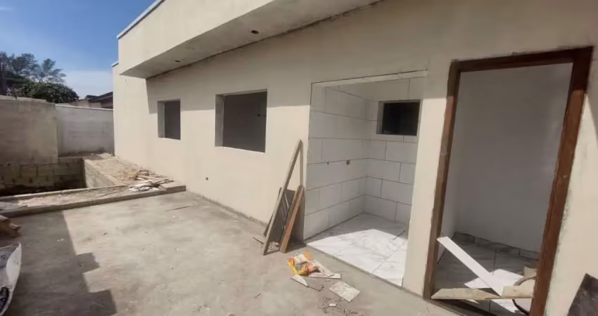 Casa para venda em itanhaém, tupy, 3 dormitórios, 1 suíte, 2 banheiros, 5 vagas