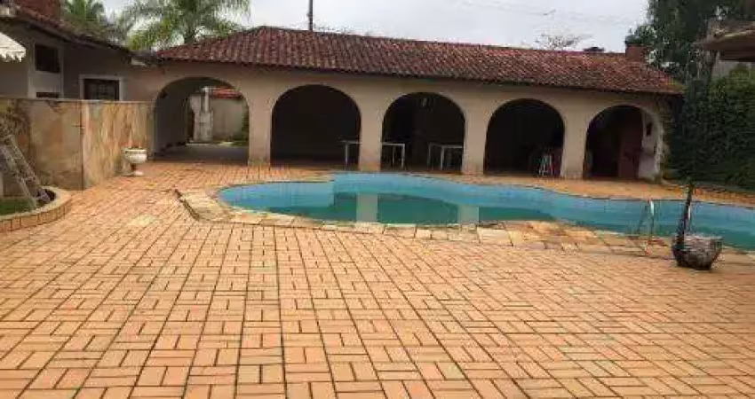 Casa para Venda em Itanhaém, Santa Júlia, 6 dormitórios, 4 suítes, 2 banheiros, 6 vagas