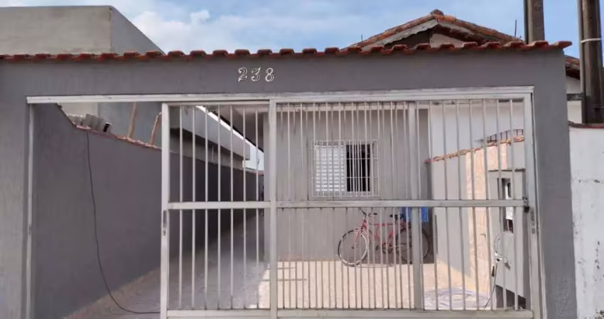 Casa para venda em itanhaém, jequitibá, 2 dormitórios, 1 suíte, 2 banheiros, 2 vagas