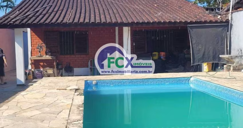 Casa para Venda em Itanhaém, Balneário Gaivotas, 2 dormitórios, 1 banheiro, 3 vagas