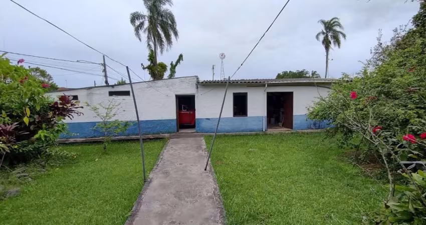 Casa para Venda em Itanhaém, Chácara Itamar, 3 dormitórios, 1 suíte, 2 banheiros, 4 vagas