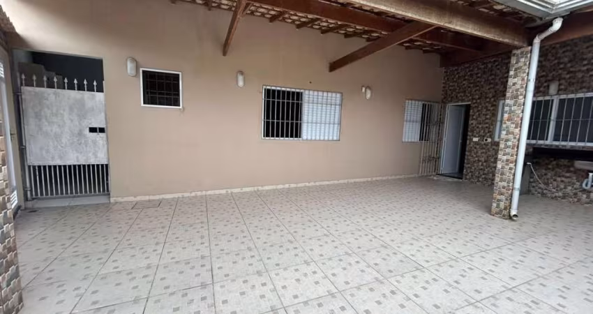 Casa para Venda em Itanhaém, Jardim Suarão, 2 dormitórios, 1 suíte, 1 banheiro, 2 vagas