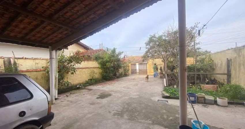Casa para Venda em Itanhaém, Santa Júlia, 1 dormitório, 1 banheiro, 5 vagas