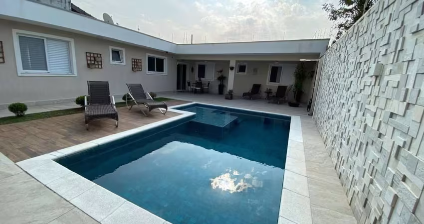 Casa para Venda em Itanhaém, Jardim Suarão, 3 dormitórios, 1 suíte, 2 banheiros, 2 vagas