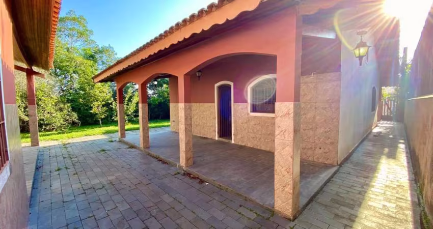 Casa para Venda em Itanhaém, Balneário Gaivotas, 2 dormitórios, 2 suítes, 1 banheiro, 5 vagas