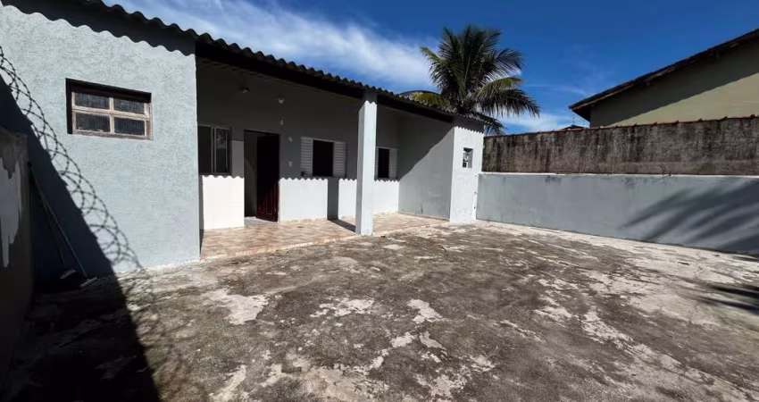 Casa para Venda em Itanhaém, Tupy, 2 dormitórios, 1 suíte, 1 banheiro, 7 vagas