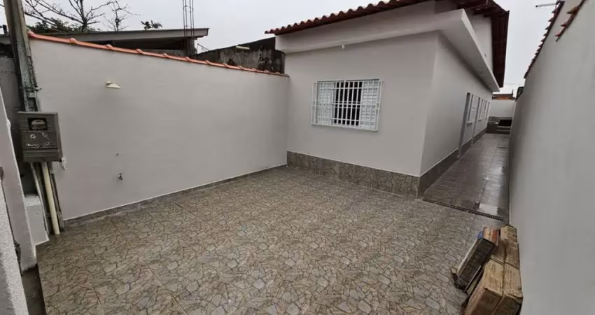 Casa para Venda em Mongaguá, Plataforma, 2 dormitórios, 1 banheiro, 1 vaga