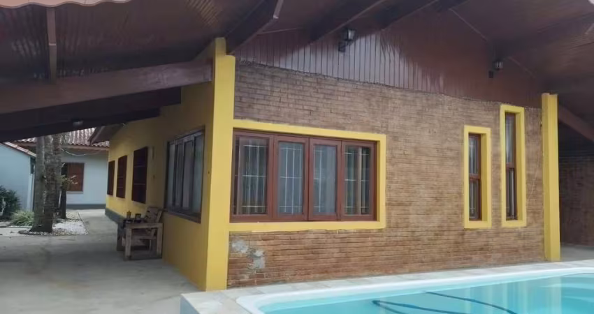 Casa para Venda em Itanhaém, Balneário Gaivotas, 4 dormitórios, 1 suíte, 3 banheiros, 3 vagas