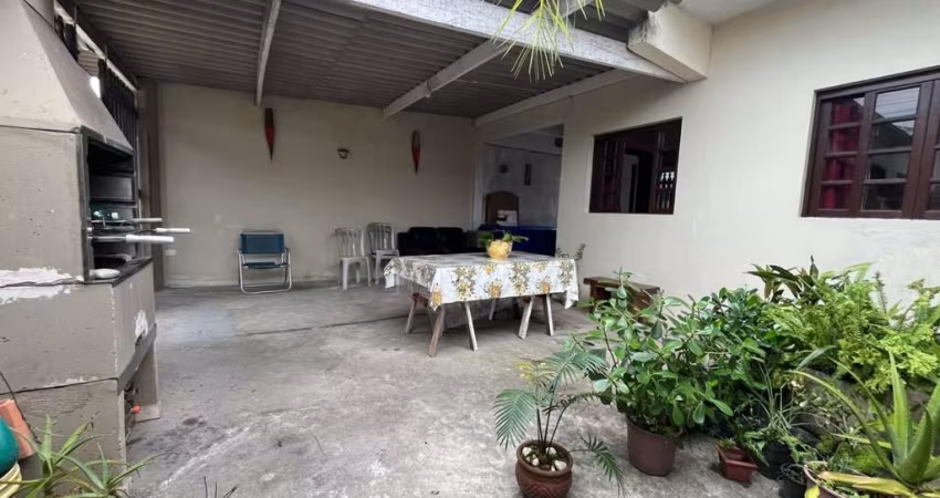 Casa para Venda em Itanhaém, Jardim Suarão, 2 dormitórios, 1 banheiro, 2 vagas