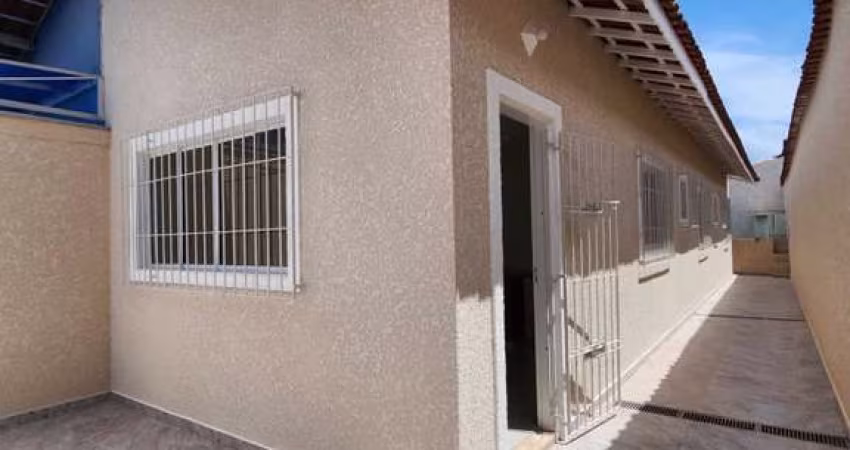 Casa para Venda em Itanhaém, Nova Itanhaém, 2 dormitórios, 1 suíte, 1 banheiro, 2 vagas
