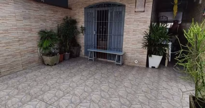 Casa para Venda em Mongaguá, Itaóca, 2 dormitórios, 1 suíte, 1 banheiro, 2 vagas