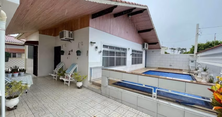 Casa para Venda em Itanhaém, Jardim Suarão, 3 dormitórios, 1 suíte, 1 banheiro, 2 vagas