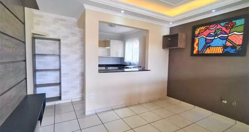 Casa térrea em condomínio fechado ? completa e pronta para morar!