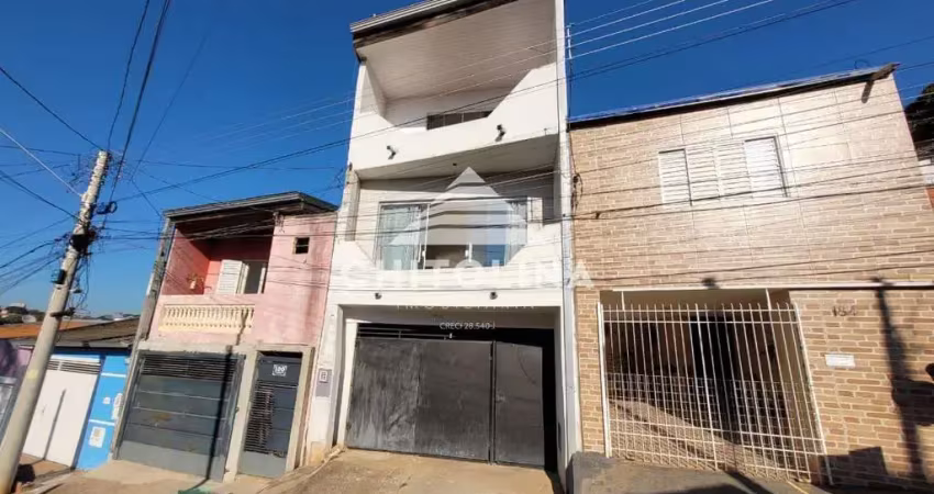 Casa padrão, esperando pela sua decoração!! - com 2 dormitórios sendo um suíte, sala, lavabo, copa, cozinha, banheiro social, área de serviço coberta