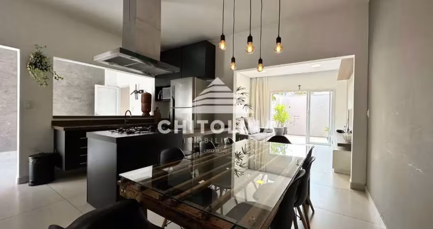 Casa com 3 dormitórios à venda, 256 m² por r$ 690.000,00 - centro - itapetininga/sp