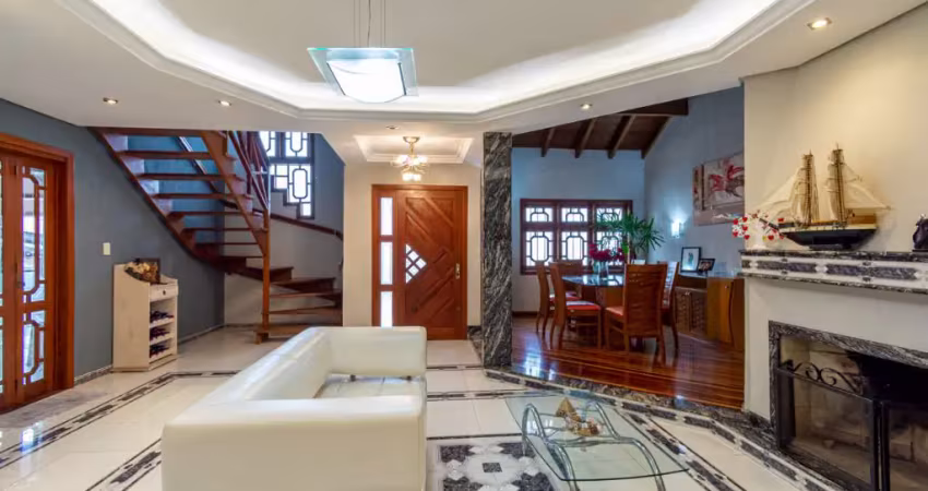 Casa com 3 dormitórios no Parque da Matriz